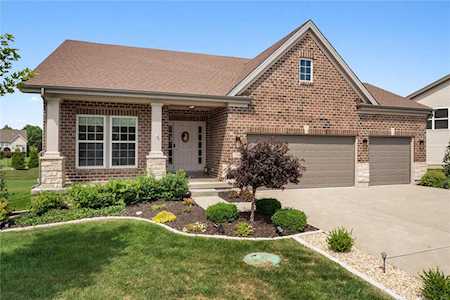 735 Ridgepointe Ct Lake St Louis, MO 63367