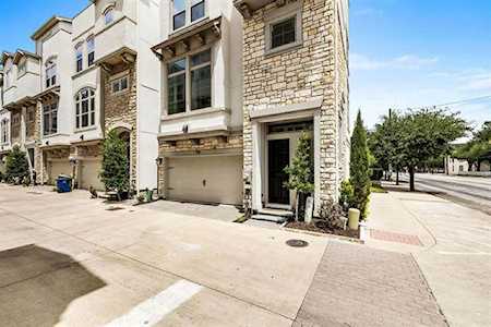 730 Spanish Oaks Place Dallas, TX 75204