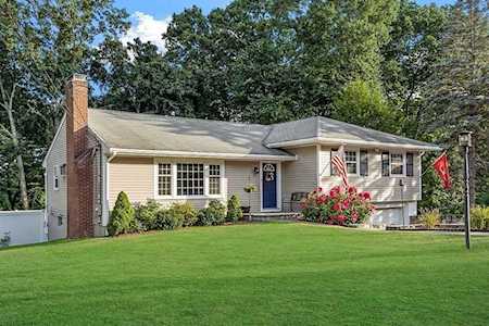 1 Riverview Ave Maynard, MA 01754