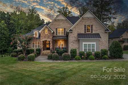 212 Wheatberry Hill Dr Matthews, NC 28104