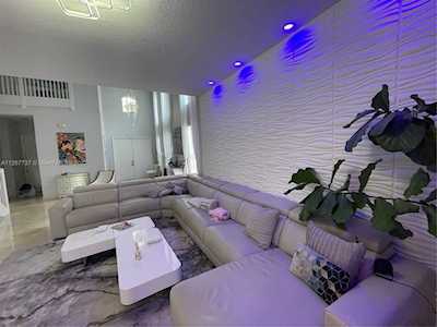 1820 NW 72nd Way Pembroke Pines, FL 33024