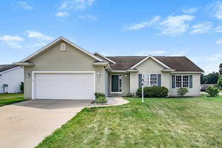 11104 Golden Pheasant Drive Osceola, IN 46561