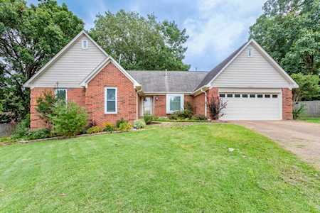 8824 E Bredbury Cv Memphis, TN 38016