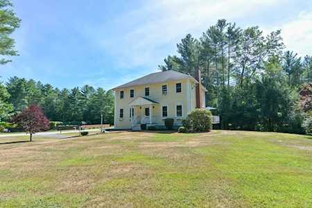 2 Saint James Pl Townsend, MA 01474