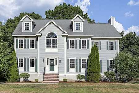 132 Marion Street Wilmington, MA 01887