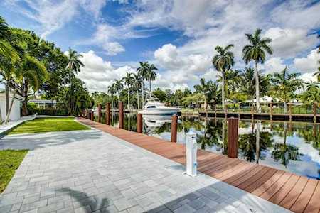 2587 SW 30th Avenue Fort Lauderdale, FL 33312