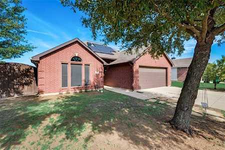 916 Jeffrey Drive Denton, TX 76208
