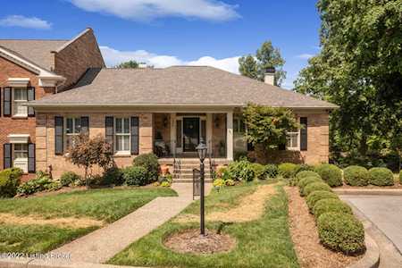 1324 Navajo Ct Louisville, KY 40207