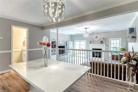 4785 Woods Edge Rd Virginia Beach, VA 23462