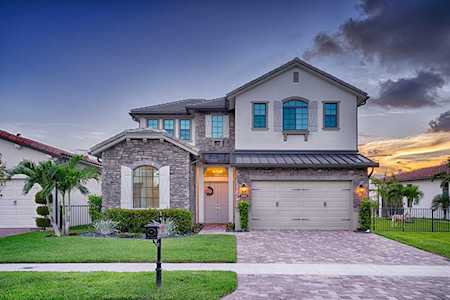9060 Grand Prix Lane Boynton Beach, FL 33472
