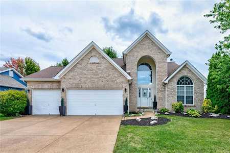 1836 Hackmann Hollow Dr Wentzville, MO 63385