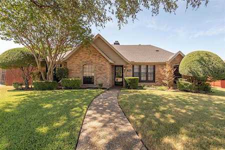 1800 Field Cove Drive Plano, TX 75023