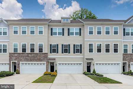 37 Sullivan Way Marlton, NJ 08053
