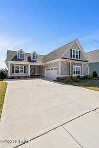 3453 Lake Club Circle Southport, NC 28461