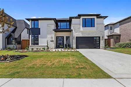 2092 Holt Way Grapevine, TX 76051