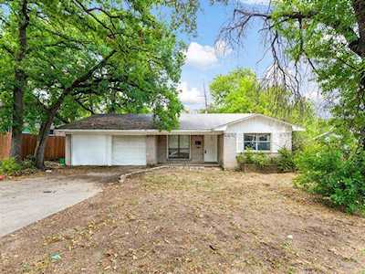 1613 Woodcrest Drive Mesquite, TX 75149