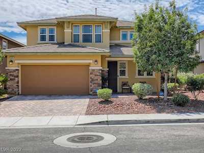 10285 Turia Gardens Rd Las Vegas, NV 89135