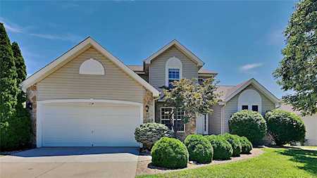 114 Fleur De Lis Dr Wentzville, MO 63385