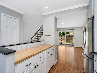 1754 Greentree Rd Encinitas, CA 92024