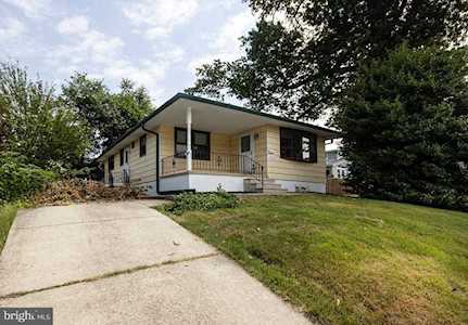 332 Lowell Ave Mount Ephraim, NJ 08059