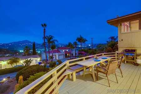 3594 Hartzel Dr. Spring Valley, CA 91977