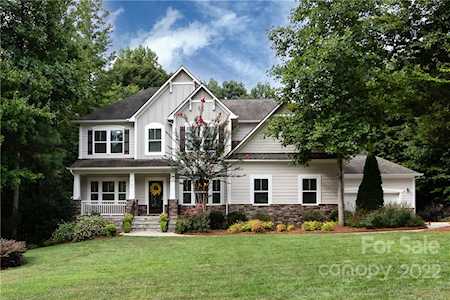 2104 Saddleridge Dr Waxhaw, NC 28173