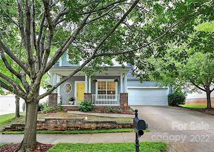 6414 Colonial Garden Dr Huntersville, NC 28078