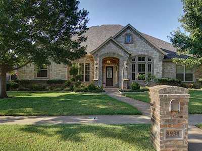 8938 Stratford Drive North Richland Hills, TX 76182