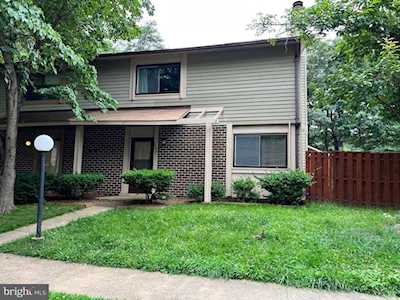 10679 Spring Oak Ct Burke, VA 22015