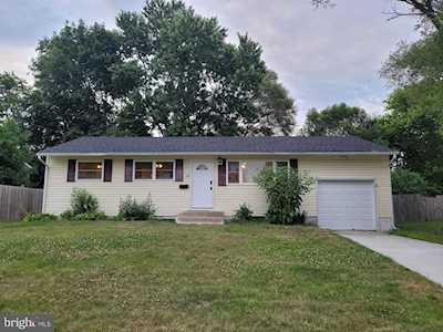 18 Brandies Rd Toms River, NJ 08757