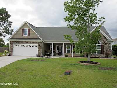 202 Southerland Court Hubert, NC 28539