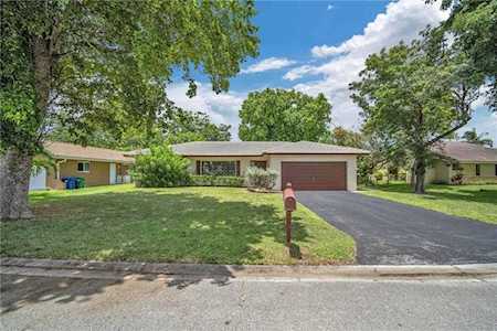 11161 NW 39th Ct Coral Springs, FL 33065