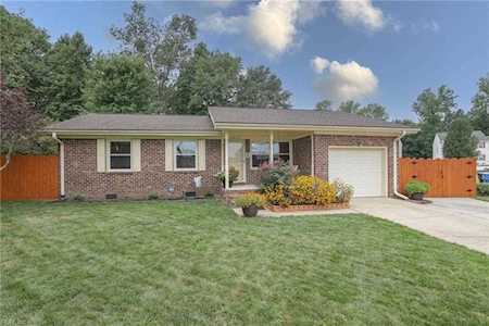 3822 Clayton Ct Chesapeake, VA 23323