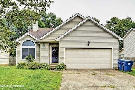 4300 Hickoryview Dr Louisville, KY 40299