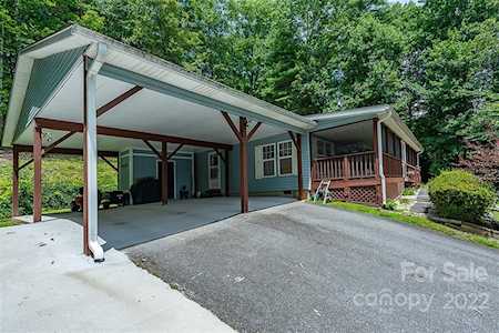 11 Emerald Hills Ct Pisgah Forest, NC 28768