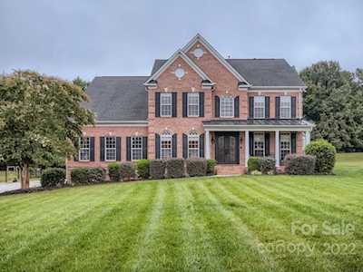 1208 Crooked River Rd Waxhaw, NC 28173