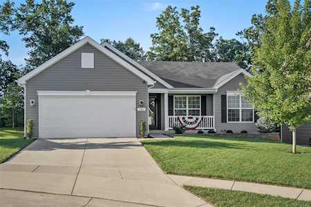 146 Hidden Bluffs Dr Lake St Louis, MO 63367
