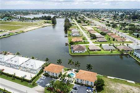 406 3rd St #101 Cape Coral, FL 33991