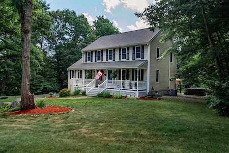 12 Pillsbury Pasture Rd Kingston, NH 03848