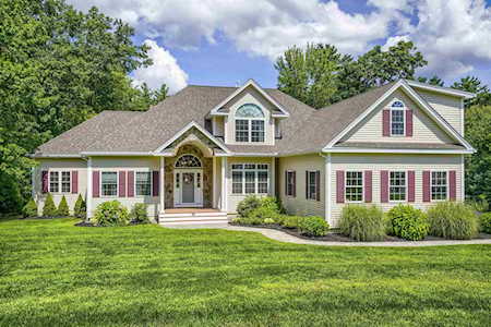 24 Post Rd Hooksett, NH 03106
