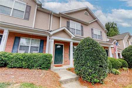 3013 Golden Dale Ln Charlotte, NC 28262