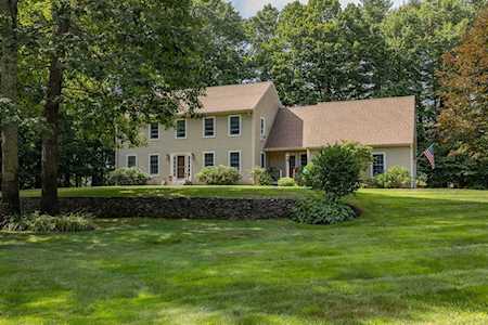 38 Nantucket Place Greenland, NH 03840