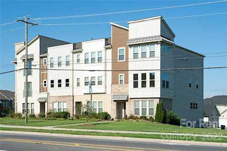 2635 Statesville Ave Charlotte, NC 28206