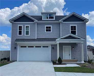 526 Middleton Way Chesapeake, VA 23322