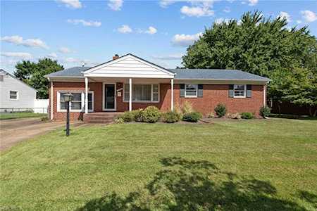 1517 City Park Ave Portsmouth, VA 23701