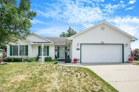 55752 Sichuan Drive Osceola, IN 46561