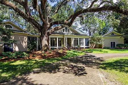 14 Ghost Pony Rd Bluffton, SC 29910