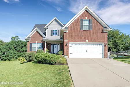 602 Falcon Ridge Ln La Grange, KY 40031
