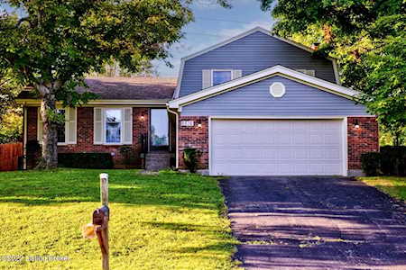 8516 Laverne Dr Louisville, KY 40299