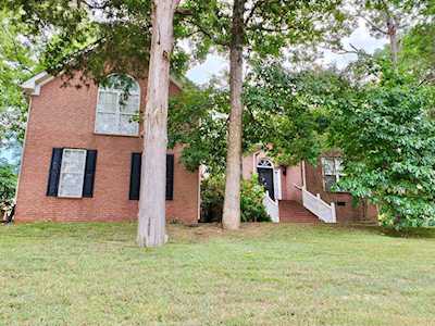3733 Henricks Hill Dr Smyrna, TN 37167